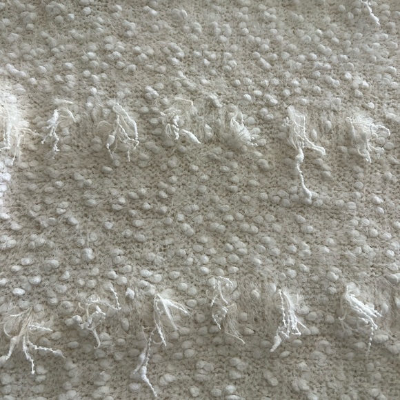 POL V-neck Teddy Pullover Sweater Soft In Ivory Womens Size Large Anthropologie - Picture 6 of 9